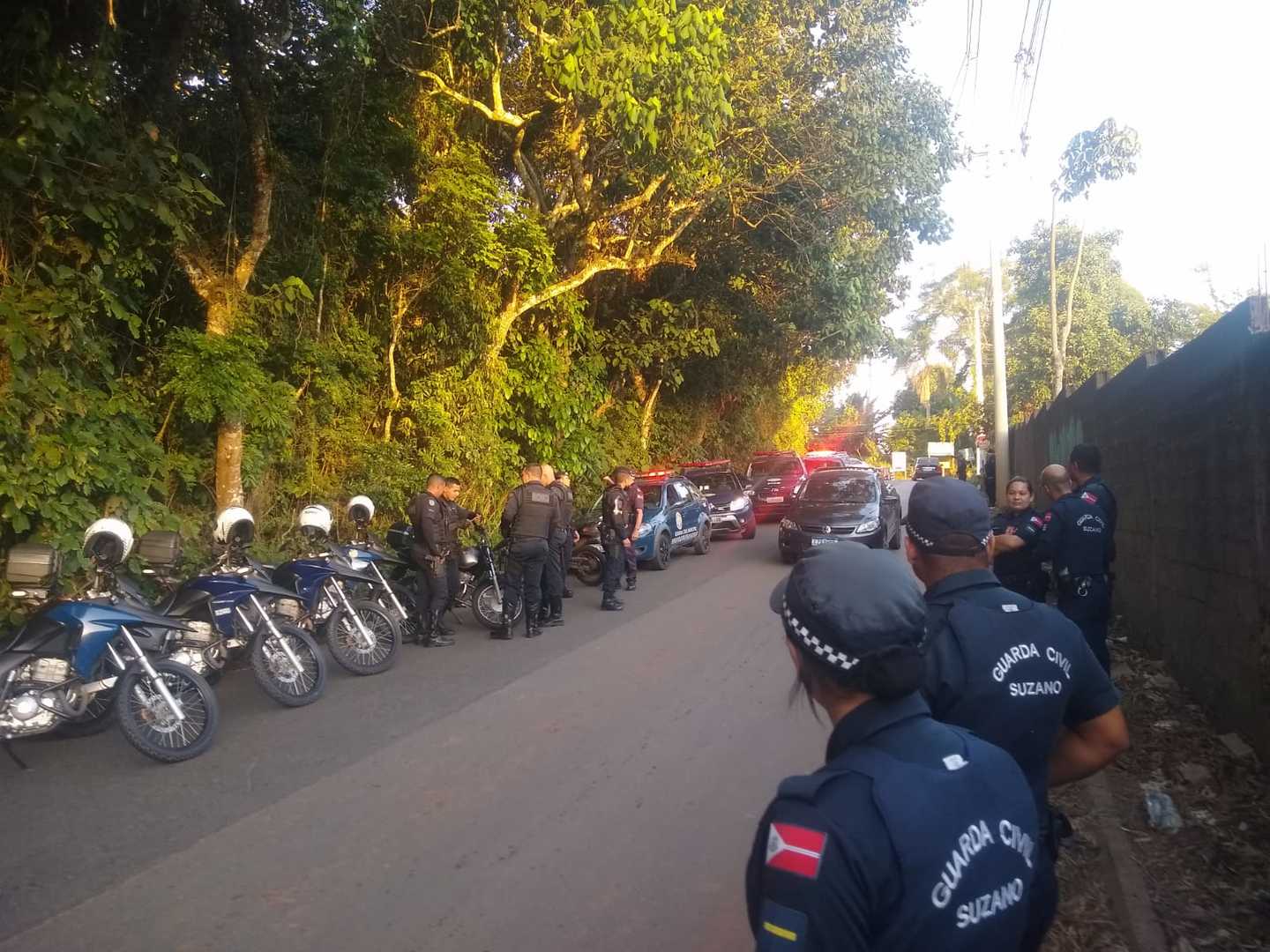 Gcm Det M Dois Suspeitos Moto Roubada Na Casa Branca Di Rio De Suzano