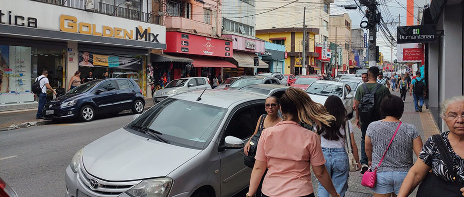 Comércio espera até 5 de aumento das vendas no final do ano em Suzano