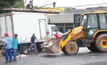Prefeitura atua com mão de obra própria para garantir coleta de lixo em regiões afetadas