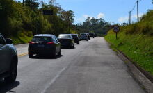 Mogi-Bertioga tem lentidão no feriado; 40 mil veículos passaram pela rodovia