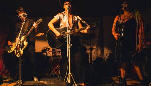 Rinas Francisco lança álbum no Espaço Opereta neste sábado
