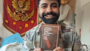 Antônio Benedito Nicodemo lança seu primeiro livro: ''A Criança que matou a sede na lágrima do Anjo"