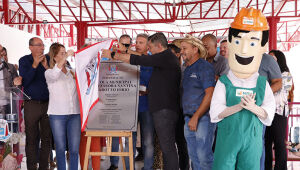 Prefeitura inaugura escola para 480 alunos no Jardim Gardênia Azul