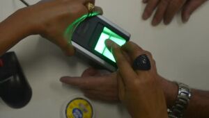 TRE-RJ convoca 4 milhões de eleitores para fazer biometria
