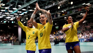 Handebol: Brasil estreia em Paris com vitória impecável contra Espanha
