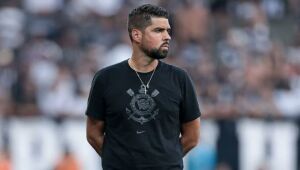 Corinthians demite técnico António Oliveira

