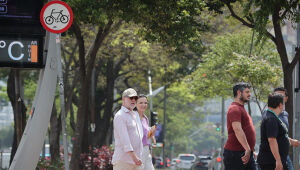 Com previsão de até 39°C, Defesa Civil de SP estende alerta de risco elevado para incêndios