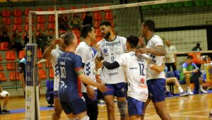 Suzano Vôlei e Sesi Bauru se enfrentam neste sábado valendo a liderança do Paulista