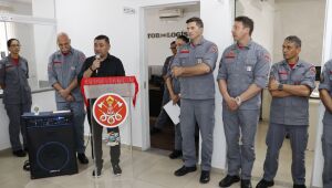 Autoridades suzanenses recebem medalhas dos Bombeiros por trabalho na cidade