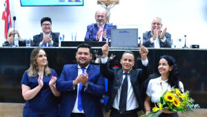 Editor do DS, Edgar Leite recebe título de Cidadão Suzanense e destaca trajetória no jornal