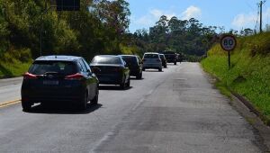 Mogi-Bertioga tem lentidão de 8 km nesta segunda-feira 