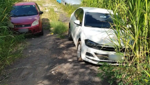 PM prende trio e recupera três veículos roubados em Santa Isabel