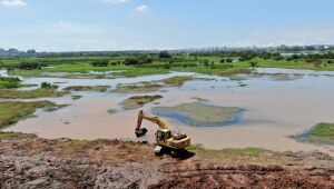 Obras de desassoreamento do Rio Tietê chegam a 38% de conclusão