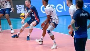 Suzano e Vôlei Renata iniciam disputa das semifinais da Superliga nesta terça-feira, em Campinas 