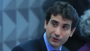 BC avalia se taxa Selic está suficiente diante da guerra de tarifas