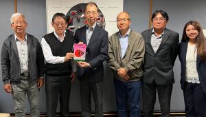 Presidente da Câmara de Suzano visita Consulado do Japão e entrega convite para sessão solene 