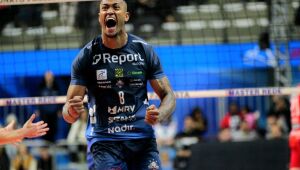 Suzano Vôlei confirma renovação do oposto Guilherme Sabino