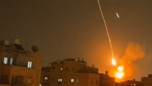Embaixada começa a identificar brasileiros que querem deixar Israel
