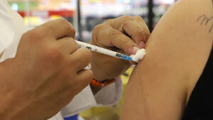 274 mil recebem vacina contra gripe; Alto Tietê busca aumento de adesão