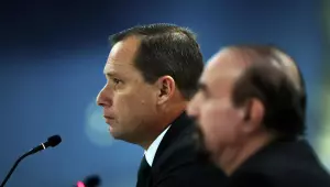Cid reafirma que Bolsonaro leu minuta golpista durante reunião