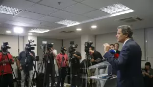 Tesouro dos EUA procura Haddad para agendar reunião sobre tarifaço
