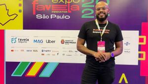 Felipe Ruffino discute o papel da comunicação na defesa de causas sociais durante a ExpoFavela