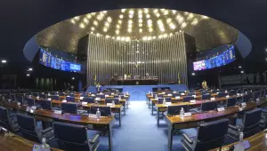 Oposição desocupa Senado sem acordo para impeachment de Moraes

