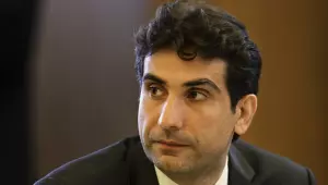 Pix deve permanecer sob gestão pública, diz Galípolo
