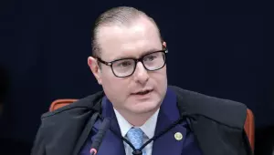 Golpe: Zanin vota e soma 2 votos para condenar núcleo de desinformação