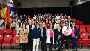 Servidoras municipais participam da palestra 'Cuidar e Sentir'