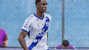 No Paraná, jogador vítima de racismo leva punição maior que agressor