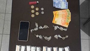 Suspeito é preso por tráfico com 77 porções de drogas em Santa Isabel

