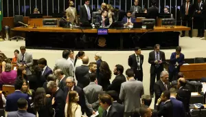 Substitutivo de Derrite limita atuação do MP, dizem especialistas