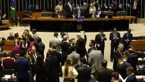 Motta adia votação de PL Antifacção para terça-feira (18)