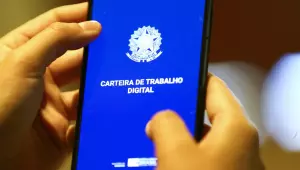 Taxa de desemprego cai para 5,4%, a menor desde 2012
