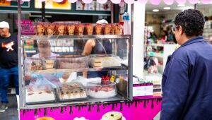 Feira Gastronômica realiza Black Food com até 30% de desconto em Ferraz