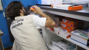 Vigilância Sanitária de Suzano interdita clínica de estética no Centro por irregularidades