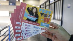 Ingressos para show de Vitor Kley e final do 'Fest Voz' seguem disponíveis