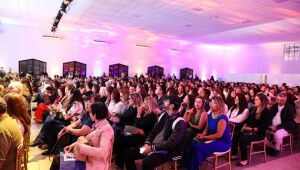 Ferraz de Vasconcelos participa da 2ª edição do Prêmio Inova Educação e leva troféu para casa