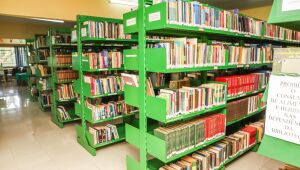 Biblioteca de Ferraz tem acervo com mais de 3 mil livros