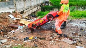  Ferraz realiza ações constantes de combate ao descarte irregular de lixo
