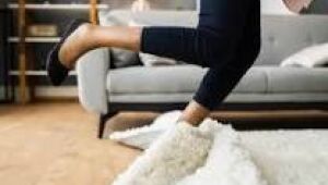 Cuidados simples evitam acidentes domésticos, fraturas e até óbitos, alerta ortopedista