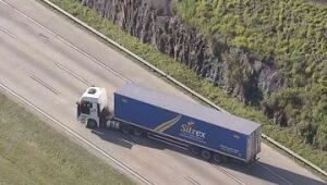 Caminhão interdita Rodoanel em São Paulo e PM é acionada
