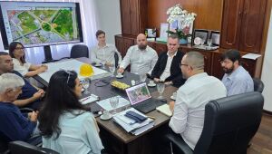 Prefeitura e ACIPOÁ alinham ações para simplificar abertura de empresas