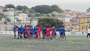 Usac se apresenta nesta segunda com 17 reforços e foco em 2026