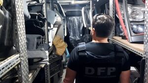 Operação em Mogi fecha três estabelecimentos de peças de veículos
