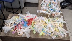 GCM de Mogi localiza moto furtada e detém um por tráfico de drogas
