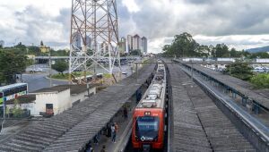Linha 11 Coral da CPTM tem trecho interditado para obras do Metrô