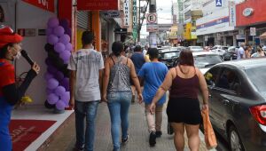 Com dívida média de R$ 475, inadimplência cai 2,6% em novembro