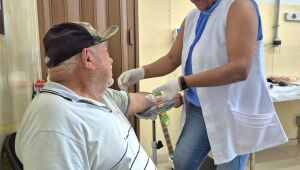 Saúde realiza 841 ações no 'Dia D' contra o câncer de próstata e HIV